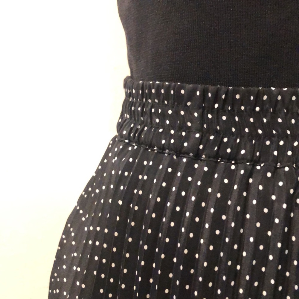 Skirt - Picture 4 of 5